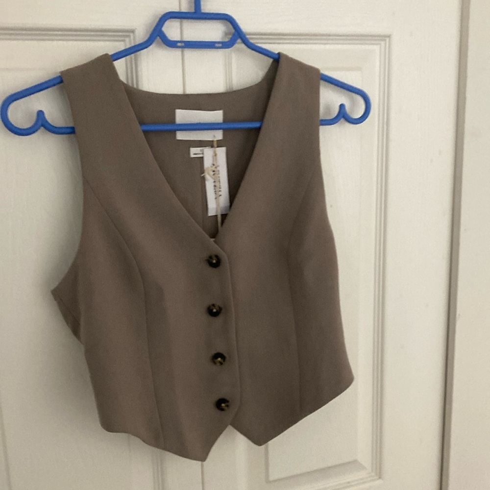 *NEW* Aritzia Wilfred Pacino Vest in Modern Taupe